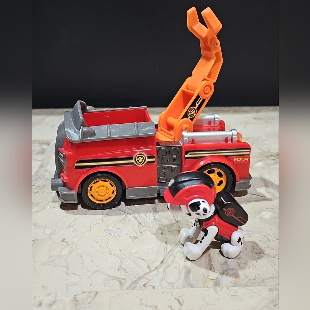 Paw Patrol Mission Paw‎ Marshall Mission Fire Truck Vehicle & Figure - Complete